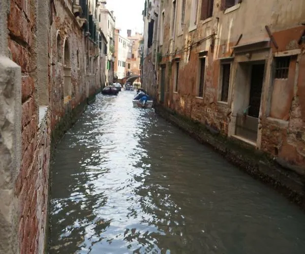 Casa Delle Gondole Ferienhaus *